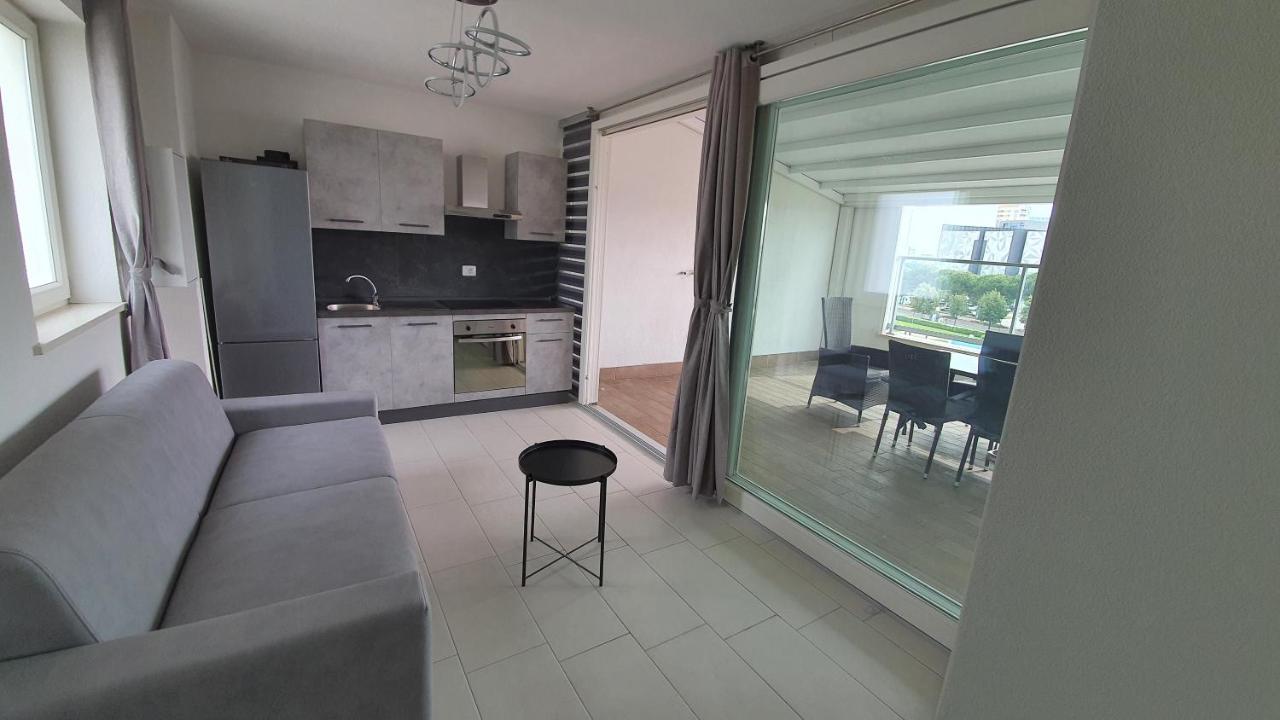Isola Blu Luxury Apartment Лидо-ди-Езоло Экстерьер фото